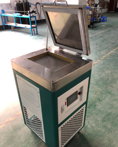 小型冷凍分離機(jī)
